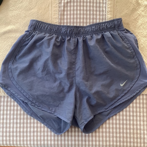 NIKE WOMENS DRIFIT RUNNING SHORTS - Picture 5 of 7